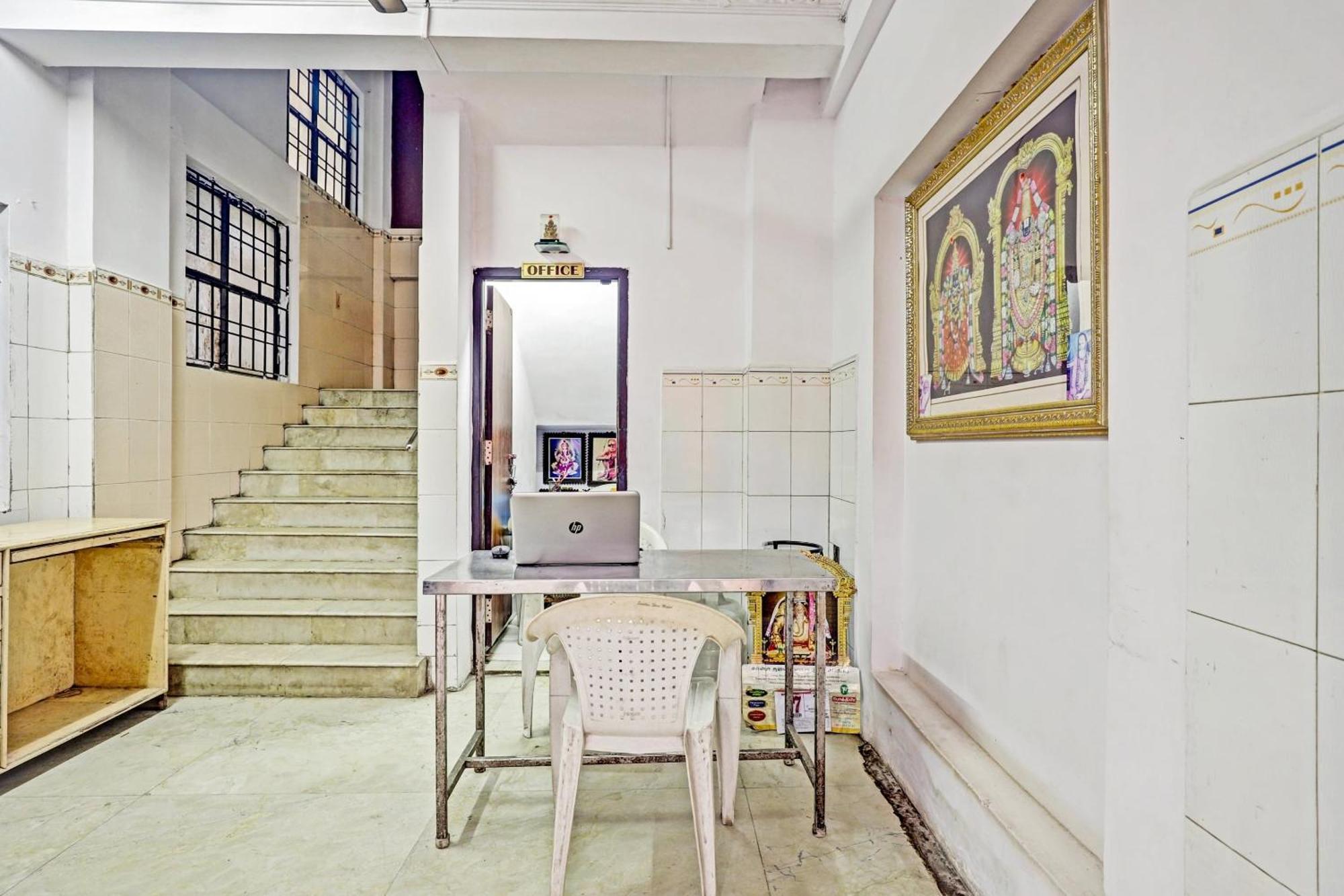Hotel O Arunachala Guest House チェンナイ エクステリア 写真